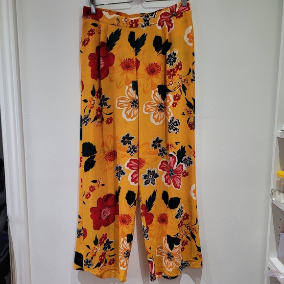 Chiffon wide leg flaural flower pants 🌼 - Picture 12 of 12